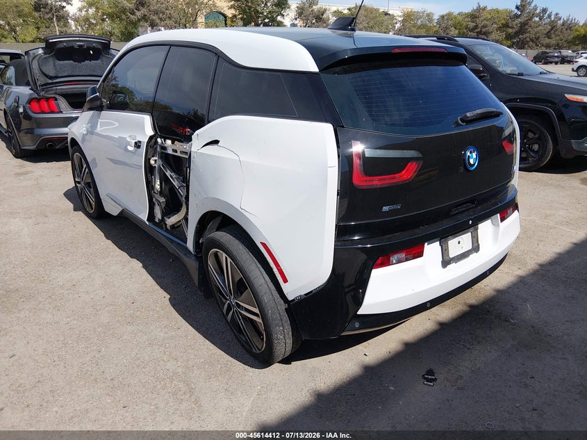 2015 BMW I3 VIN WBY1Z4C50FV278402 IAAI salvage auction — SIDE, Salvage (California), sold $1,750 on 2026-07-29 (photo 3)