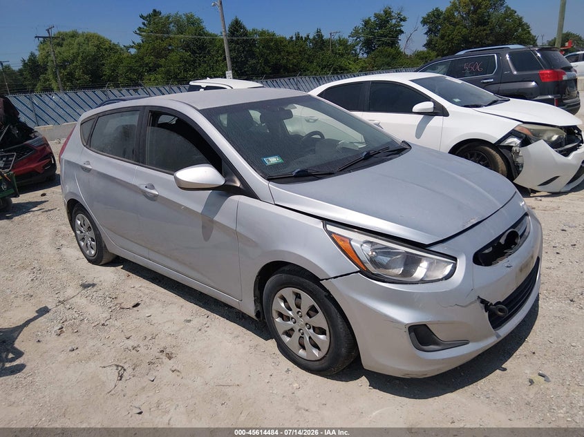 2017 Hyundai Accent VIN KMHCT5AE1HU319404 IAAI salvage auction — NORMAL WEAR, Clear (Illinois), sold $450 on 2026-07-28 (photo 1)