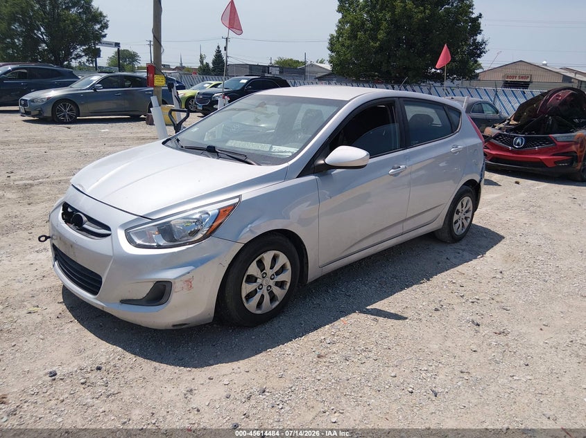 2017 Hyundai Accent VIN KMHCT5AE1HU319404 IAAI salvage auction — NORMAL WEAR, Clear (Illinois), sold $450 on 2026-07-28 (photo 2)