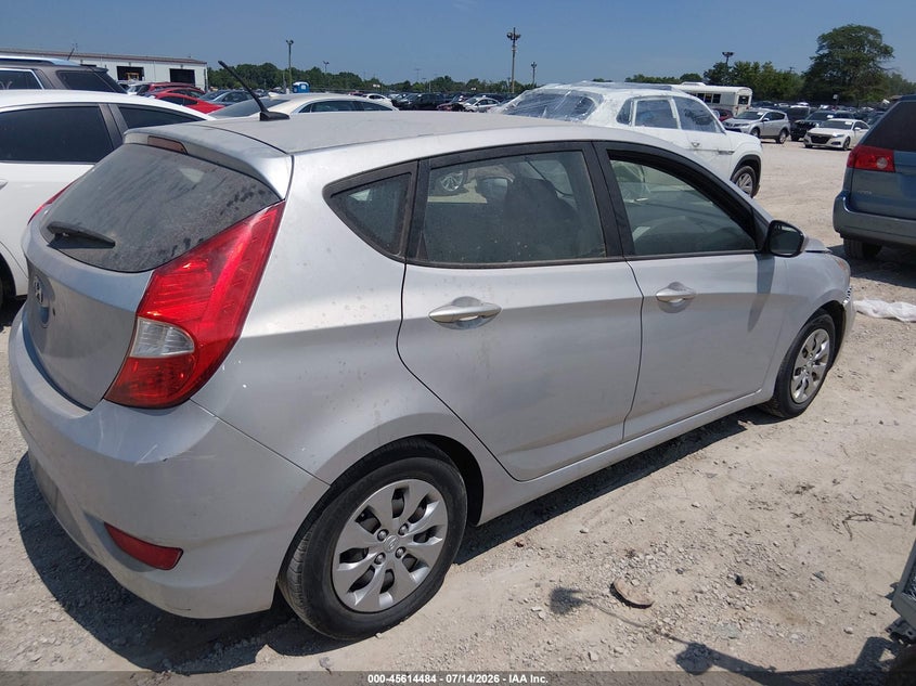2017 Hyundai Accent VIN KMHCT5AE1HU319404 IAAI salvage auction — NORMAL WEAR, Clear (Illinois), sold $450 on 2026-07-28 (photo 4)