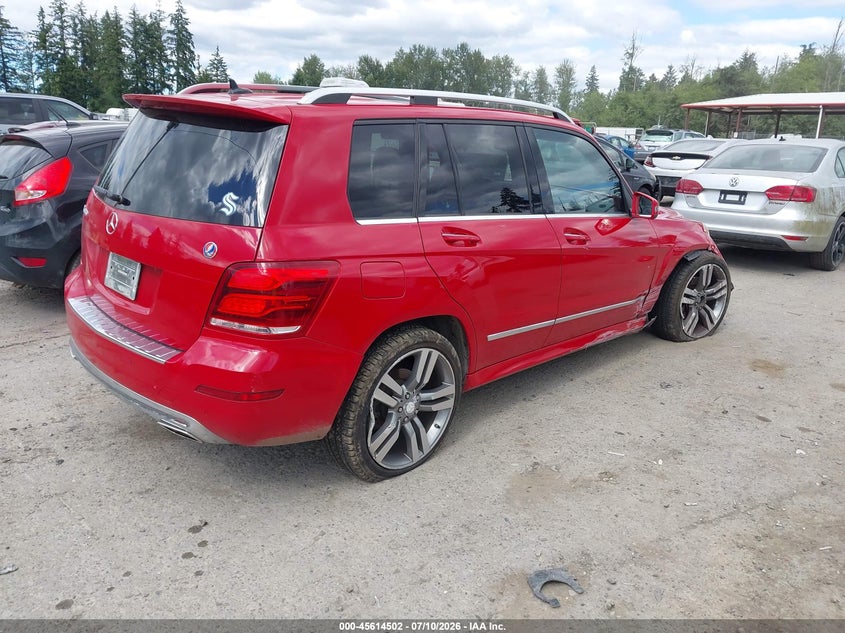 2013 Mercedes-benz Glk-klasse VIN WDCGG5HB0DG055746 IAAI salvage auction — NORMAL WEAR, Salvage Title, sold $2,025 on 2026-07-29 (photo 4)