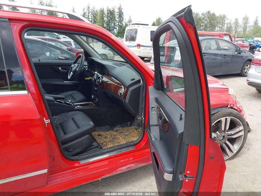 2013 Mercedes-benz Glk-klasse VIN WDCGG5HB0DG055746 IAAI salvage auction — NORMAL WEAR, Salvage Title, sold $2,025 on 2026-07-29 (photo 5)