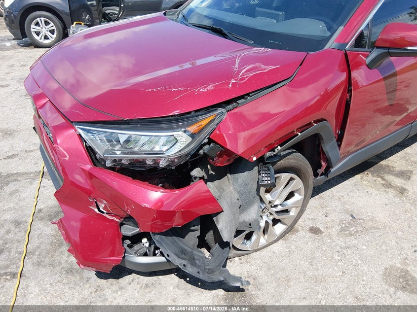 2021 Toyota Rav 4 VIN JTMY1RFVXMD070059 IAAI salvage auction — FRONT END, Rebuildable (Florida), sold $9,100 on 2026-07-25 (photo 6)
