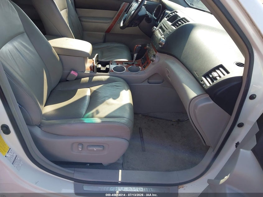 2008 Toyota Highlander VIN JTEES42A082091246 IAAI salvage auction — NORMAL WEAR, Clear (Massachusetts), sold $2,150 on 2026-07-17 (photo 5)