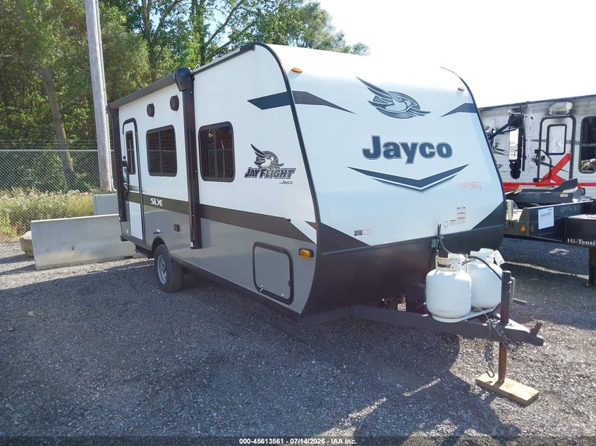 2022 Jayco Jayfl184bh VIN 1UJBJ0AJ1N17A1253 IAAI salvage auction — ROOF, Wait Title, sold $1,025 on 2026-09-04 (photo 1)