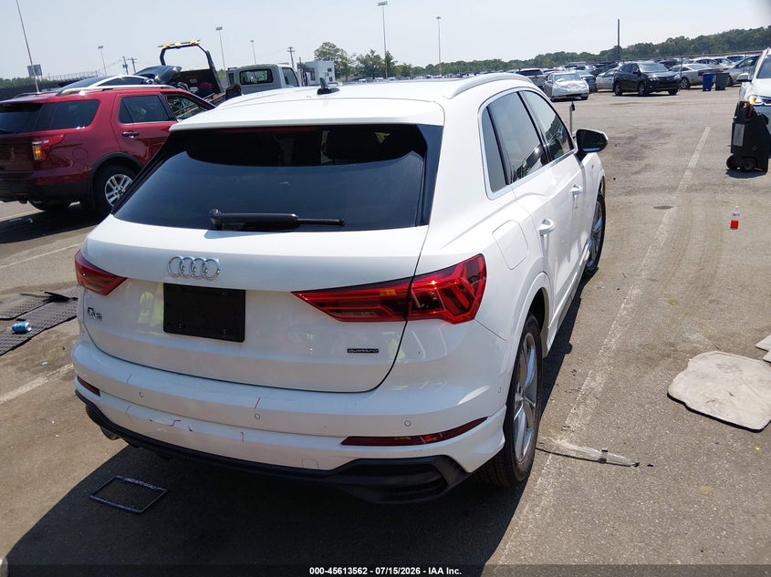 2021 Audi Q3 VIN WA1EECF36M1038241 IAAI salvage auction — FRONT END, Salvage Title, sold $7,300 on 2026-08-26 (photo 4)