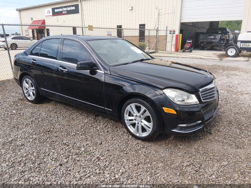 2014 Mercedes-benz C class VIN WDDGF4HBXER308196 IAAI salvage auction — NORMAL WEAR, Clear (Alabama), sold $1,650 on 2026-08-10 (photo 1)