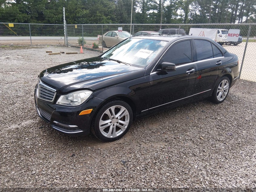 2014 Mercedes-benz C class VIN WDDGF4HBXER308196 IAAI salvage auction — NORMAL WEAR, Clear (Alabama), sold $1,650 on 2026-08-10 (photo 2)