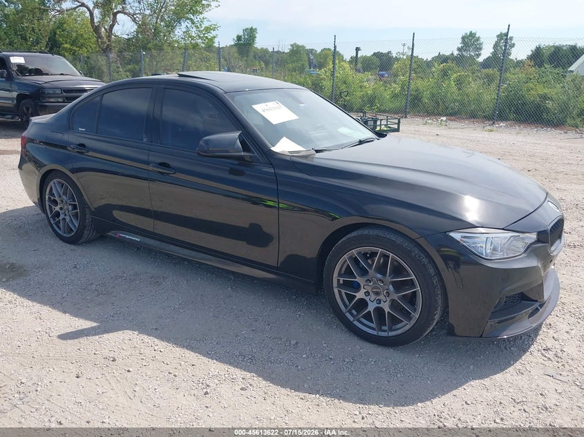 2015 BMW 3er VIN WBA3C3G51FNT52438 IAAI salvage auction — RIGHT REAR, Salvage Title, sold $2,175 on 2026-08-04 (photo 1)