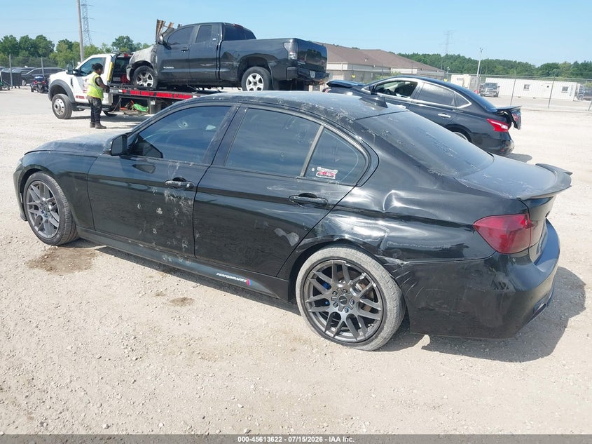 2015 BMW 3er VIN WBA3C3G51FNT52438 IAAI salvage auction — RIGHT REAR, Salvage Title, sold $2,175 on 2026-08-04 (photo 3)