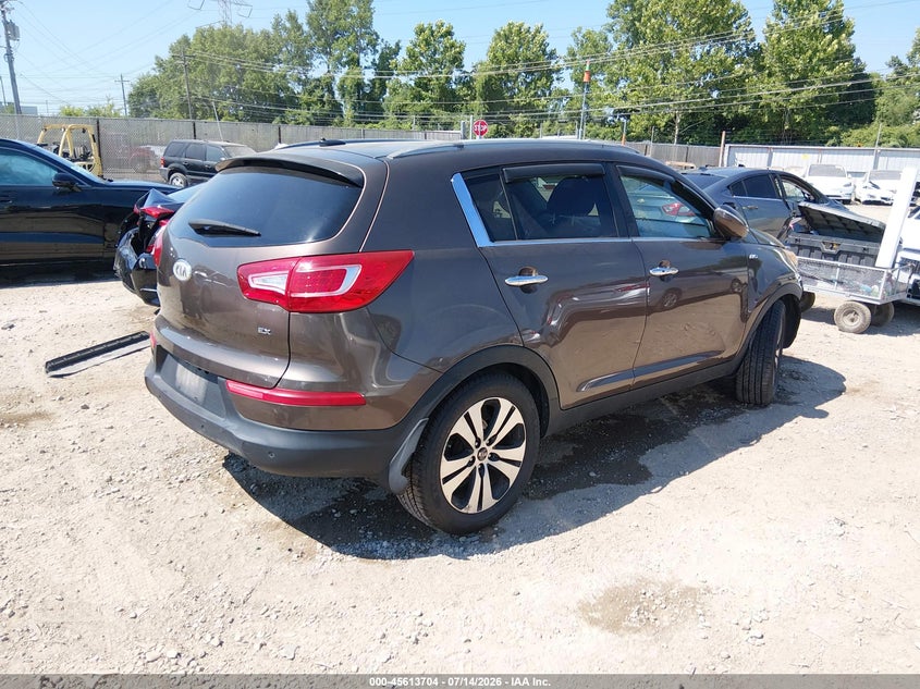 2012 Kia Sportage VIN KNDPCCA23C7227475 IAAI salvage auction — SIDE, Salvage (Ohio), sold $1,600 on 2026-08-01 (photo 4)