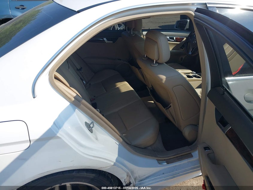 2013 Mercedes-benz C-klasse VIN WDDGF4HB4DR294651 IAAI salvage auction — FRONT END, Wait Title, sold $775 on 2026-08-18 (photo 8)
