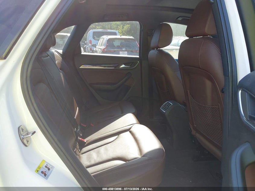 2015 Audi Q3 VIN WA1EFCFS9FR003718 IAAI salvage auction — NORMAL WEAR, Clear (Massachusetts), sold $800 on 2026-07-29 (photo 8)