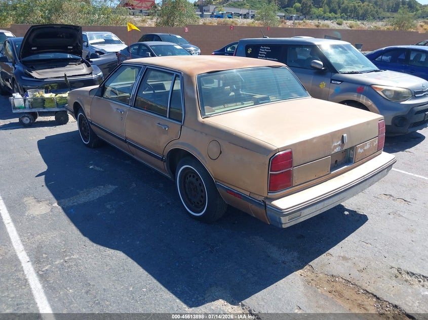 1989 Oldsmobile Delta 88 VIN 1G3HY54C7KH302628 IAAI salvage auction — NORMAL WEAR, Clear - Dealer Only (California), sold $200 on 2026-07-29 (photo 3)