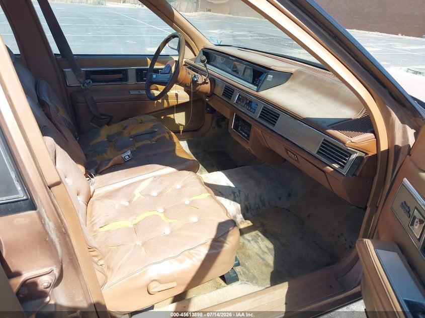 1989 Oldsmobile Delta 88 VIN 1G3HY54C7KH302628 IAAI salvage auction — NORMAL WEAR, Clear - Dealer Only (California), sold $200 on 2026-07-22 (photo 5)