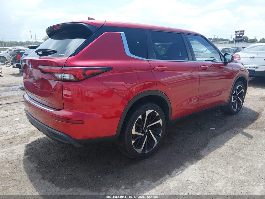 2022 Mitsubishi Outlander VIN JA4J4TA80NZ064647 IAAI salvage auction — WATER/FLOOD, Salvage Title, sold $4,950 on 2026-08-19 (photo 4)