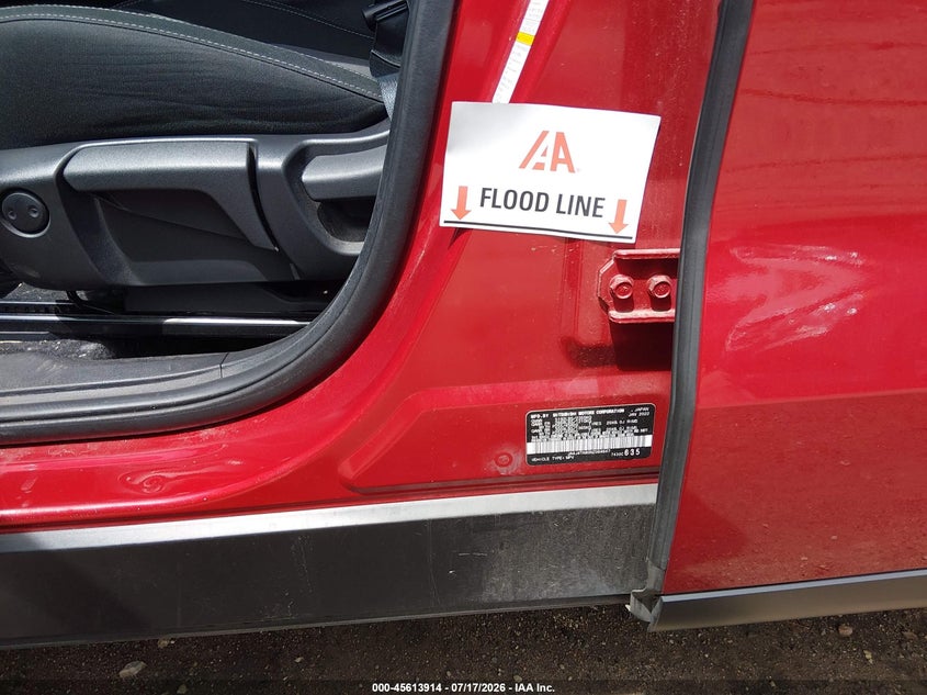2022 Mitsubishi Outlander VIN JA4J4TA80NZ064647 IAAI salvage auction — WATER/FLOOD, Salvage Title, sold $4,950 on 2026-08-19 (photo 6)