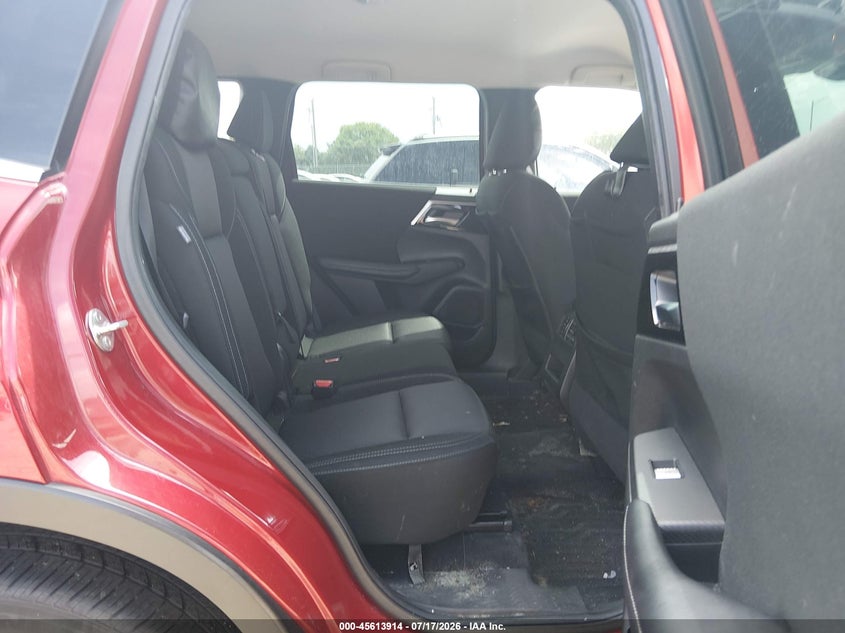 2022 Mitsubishi Outlander VIN JA4J4TA80NZ064647 IAAI salvage auction — WATER/FLOOD, Salvage Title, sold $4,950 on 2026-08-19 (photo 8)