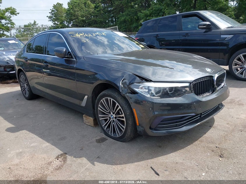 2019 BMW 5er VIN WBAJA7C51KWW05661 — IAAI salvage auction photo