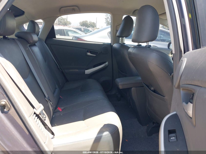 2010 Toyota Prius v VIN JTDKN3DU4A0220767 IAAI salvage auction — NORMAL WEAR, Clear - Dealer Only (California), sold $2,150 on 2026-07-15 (photo 8)