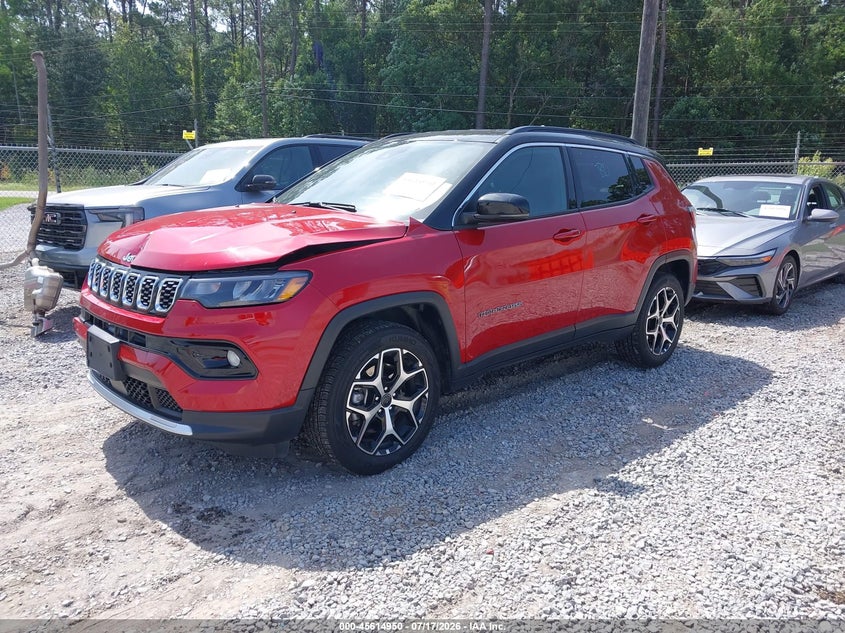 2025 Jeep Compass VIN 3C4NJDCN2ST605905 IAAI salvage auction — NORMAL WEAR, Salvage Title, sold $14,800 on 2026-07-22 (photo 2)
