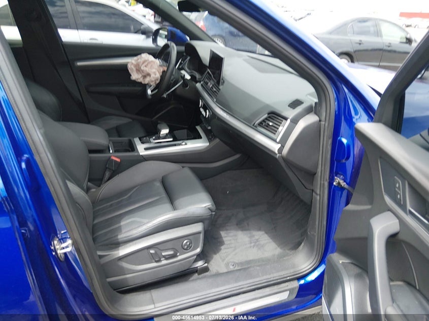 2021 Audi Q5 sportback VIN WA15AAFY2M2074773 IAAI salvage auction — FRONT END, Salvage Title, sold $11,200 on 2026-07-31 (photo 5)