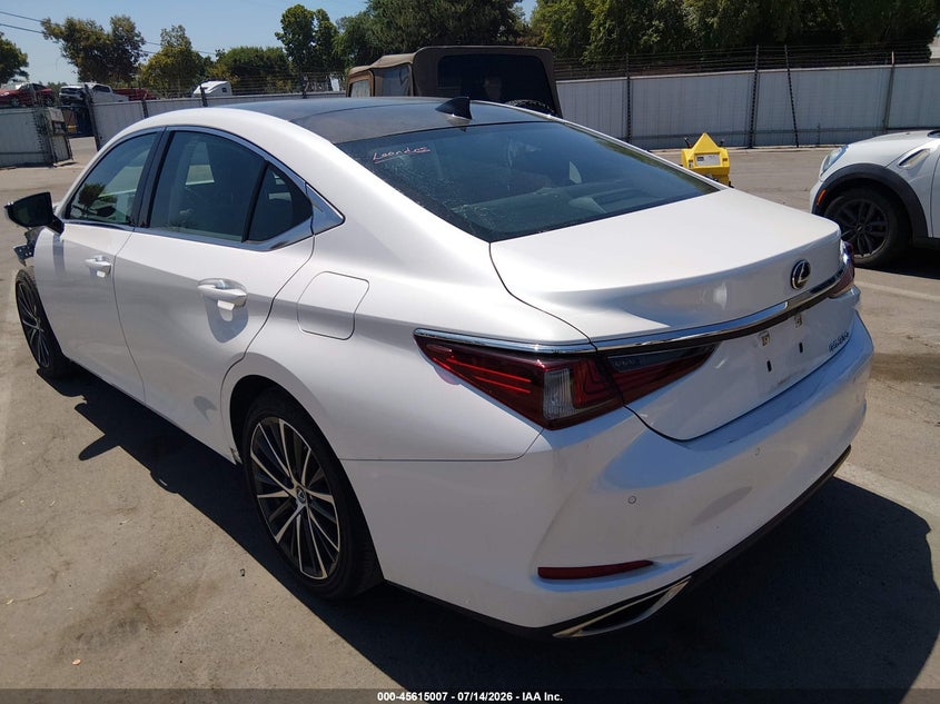 2022 Lexus ES VIN 58ADZ1B17NU118408 IAAI salvage auction — FRONT & REAR, Salvage (California), sold $10,100 on 2026-07-28 (photo 3)