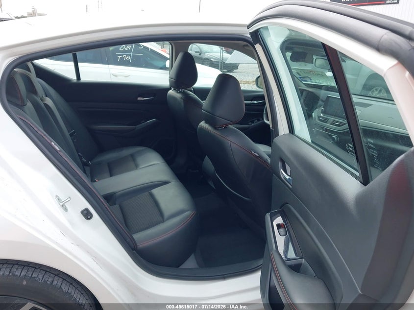 2025 Nissan Altima VIN 1N4BL4CV8SN357761 IAAI salvage auction — NORMAL WEAR, Salvage Title, sold $10,300 on 2026-07-19 (photo 8)
