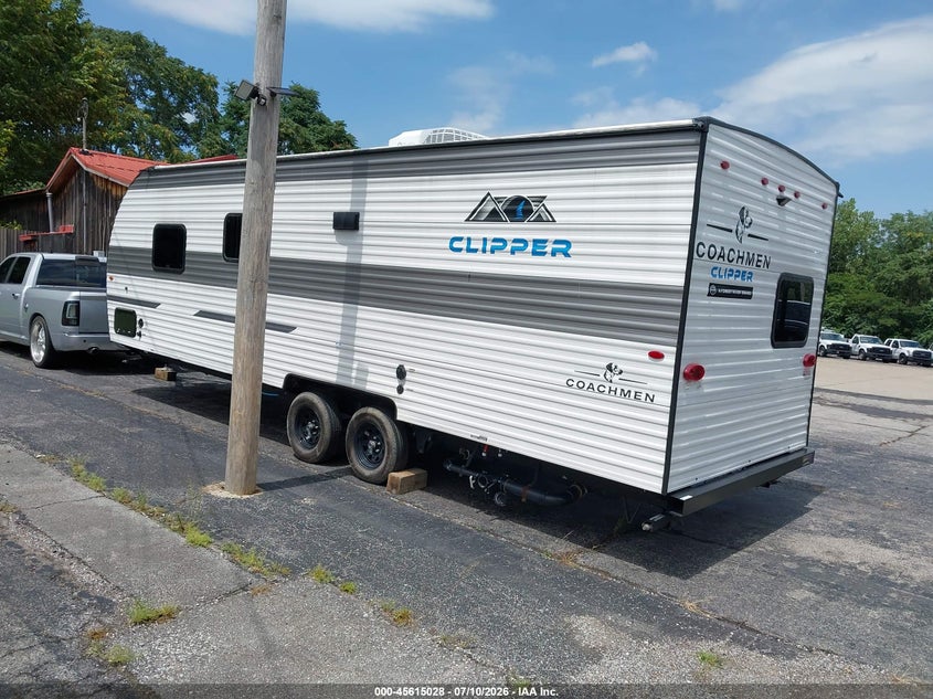 2025 Forest river Clipper VIN 5ZT2CWRB5SJ135641 IAAI salvage auction — NORMAL WEAR, Clear (Tennessee), sold $2,850 on 2026-07-16 (photo 3)