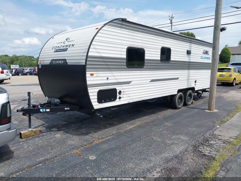 2025 Forest river Clipper VIN 5ZT2CWRB5SJ135641 IAAI salvage auction — NORMAL WEAR, Clear (Tennessee), sold $2,850 on 2026-07-16 (photo 4)