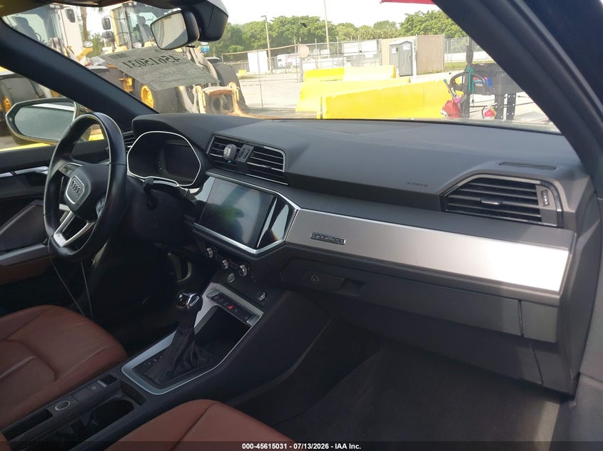 2020 Audi Q3 VIN WA1AECF30L1093930 IAAI salvage auction — UNKNOWN, Clear (Florida), sold $5,200 on 2026-07-23 (photo 5)