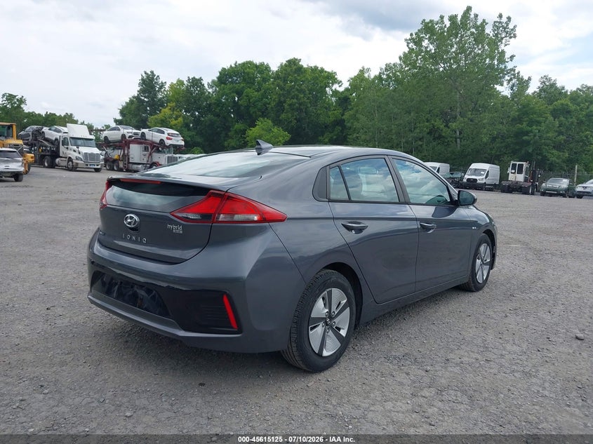2018 Hyundai Ioniq hybrid VIN KMHC65LC3JU100937 IAAI salvage auction — NORMAL WEAR, Sf97 (New York), sold $8,950 on 2026-07-23 (photo 4)