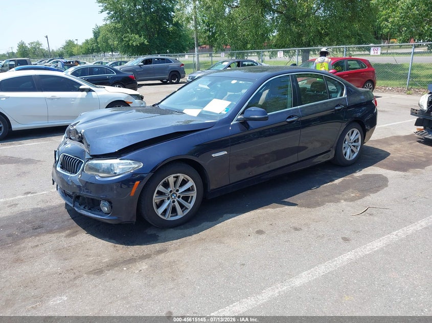2015 BMW 5er VIN WBA5A7C59FD621884 IAAI salvage auction — FRONT END, Salvage Title, sold $2,300 on 2026-08-13 (photo 2)