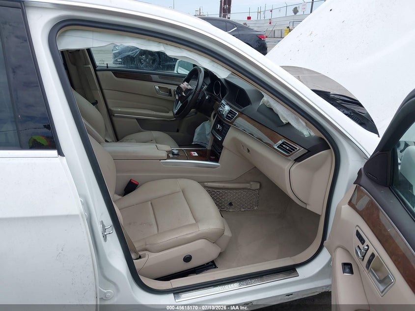 2014 Mercedes-benz E-klasse VIN WDDHF5KB1EA876645 IAAI salvage auction — FRONT END, Salvage Title, sold $575 on 2026-08-05 (photo 5)