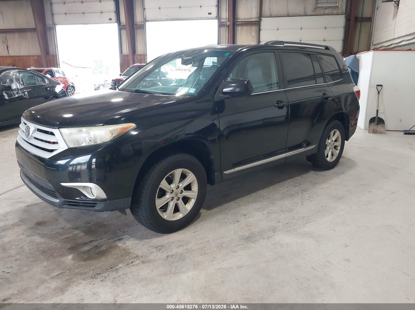 2013 Toyota Highlander VIN 5TDBK3EH3DS179673 IAAI salvage auction — NORMAL WEAR, Clear (New York), sold $2,050 on 2026-07-22 (photo 2)