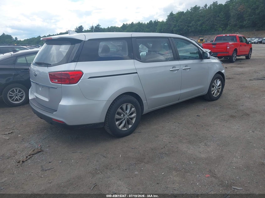 2019 Kia SEDONA VIN KNDMA5C17K6559206 IAAI salvage auction — UNKNOWN, Clear (Massachusetts), sold $1,850 on 2026-07-31 (photo 4)