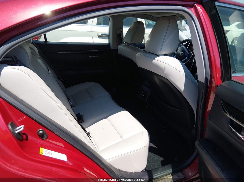 2014 Lexus ES VIN JTHBK1GG5E2149378 IAAI salvage auction — WATER/FLOOD, Salvage Title, sold $1,800 on 2026-07-31 (photo 8)