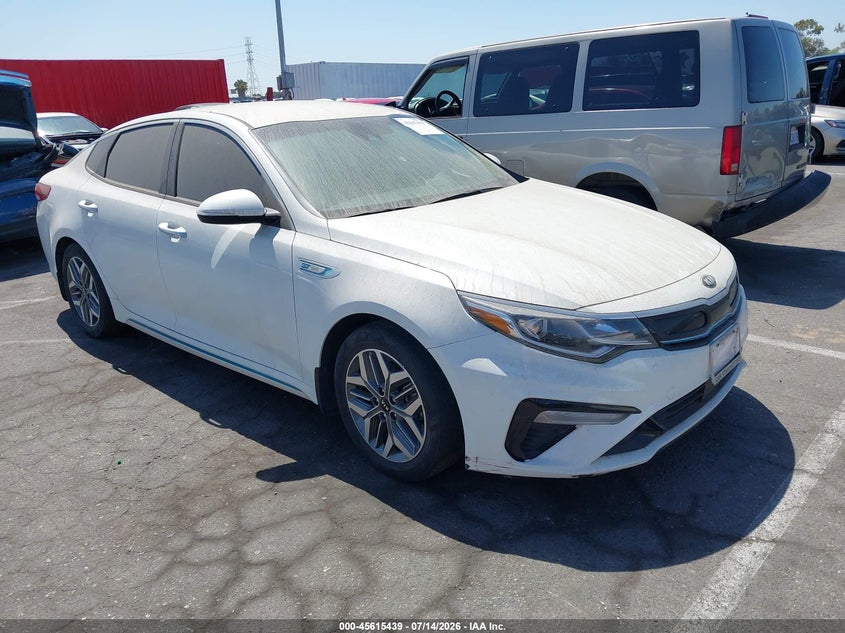 2020 Kia Optima hybrid VIN KNAGU4LE5L5045425 IAAI salvage auction — REAR END, Clear - Dealer Only (California), sold $3,100 on 2026-07-30 (photo 1)