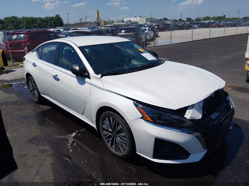 2024 Nissan Altima VIN 1N4BL4DV9RN357129 — IAAI salvage auction photo