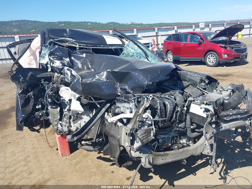 2026 Mitsubishi Outlander VIN JA4ARUAU8TU016831 IAAI salvage auction — ROLLOVER, Salvage Title, sold $425 on 2026-07-18 (photo 6)