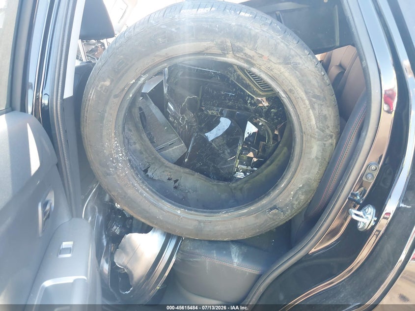 2026 Mitsubishi Outlander VIN JA4ARUAU8TU016831 IAAI salvage auction — ROLLOVER, Salvage Title, sold $425 on 2026-07-18 (photo 8)