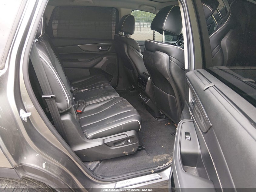 2023 Acura Mdx VIN 5J8YE1H8XPL032274 IAAI salvage auction — FRONT & REAR, Rebuildable (Florida), sold $10,300 on 2026-07-29 (photo 8)