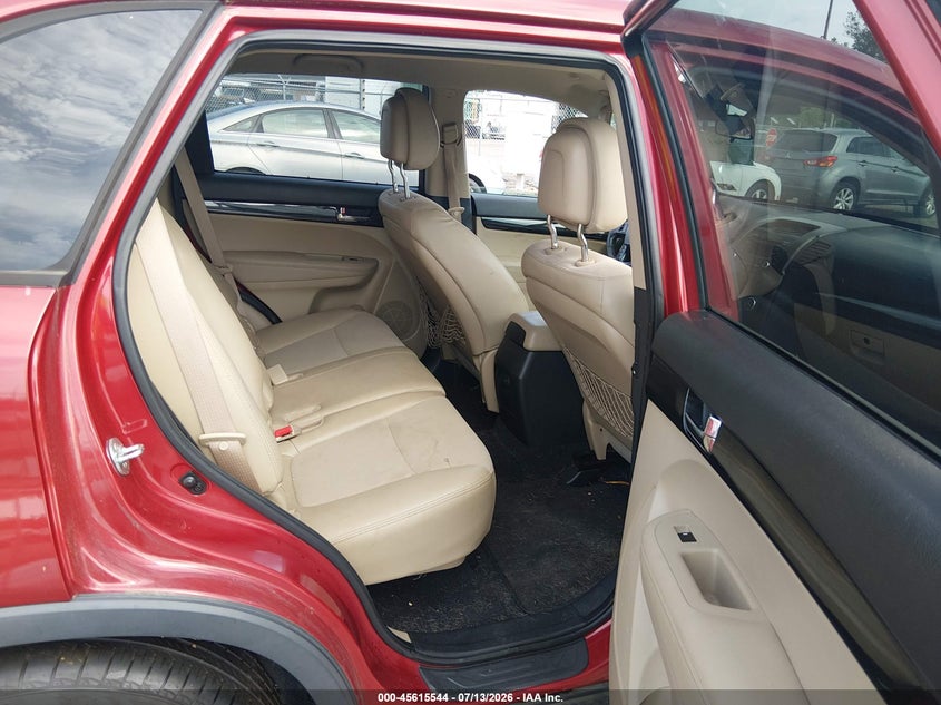 2011 Kia Sorento VIN 5XYKUCA19BG011615 IAAI salvage auction — NORMAL WEAR, Clear (Virginia), sold $25 on 2026-07-24 (photo 8)