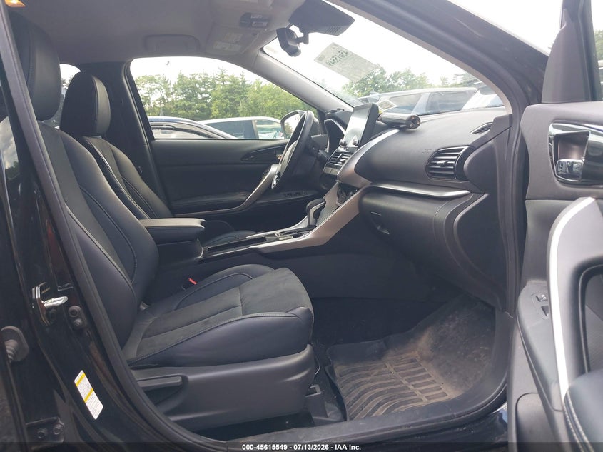 2024 Mitsubishi Eclipse cross VIN JA4ATWAA4RZ046066 IAAI salvage auction — RIGHT FRONT, Salvage Title, sold $10,800 on 2026-08-07 (photo 5)