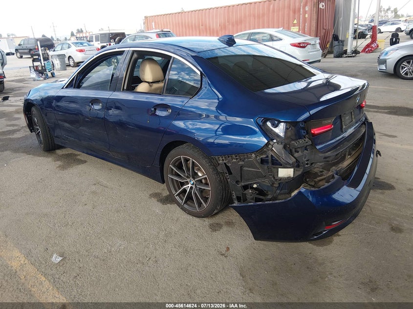 2019 BMW 3er VIN WBA5R1C58KAK07450 IAAI salvage auction — LEFT SIDE, Wait Title, sold $9,500 on 2026-08-03 (photo 3)
