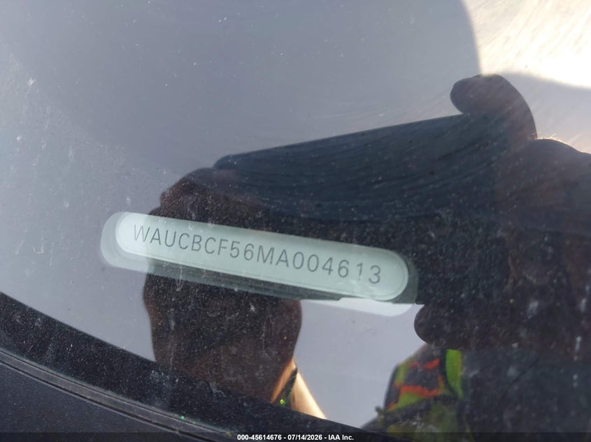 2021 Audi A5 VIN WAUCBCF56MA004613 IAAI salvage auction — RIGHT SIDE, Wait Title, sold $12,900 on 2026-09-26 (photo 9)