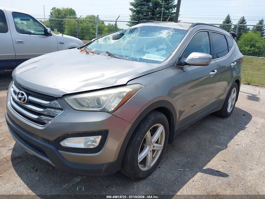 2013 Hyundai Santa fe VIN 5XYZU3LA9DG067682 IAAI salvage auction — NORMAL WEAR, Clear (Michigan), sold $875 on 2026-07-30 (photo 2)