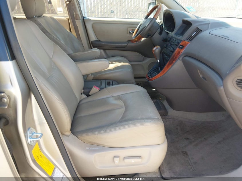 2001 Lexus Rx 300 VIN JTJHF10U010197468 IAAI salvage auction — NORMAL WEAR, Regular (Nevada), sold $550 on 2026-07-17 (photo 5)