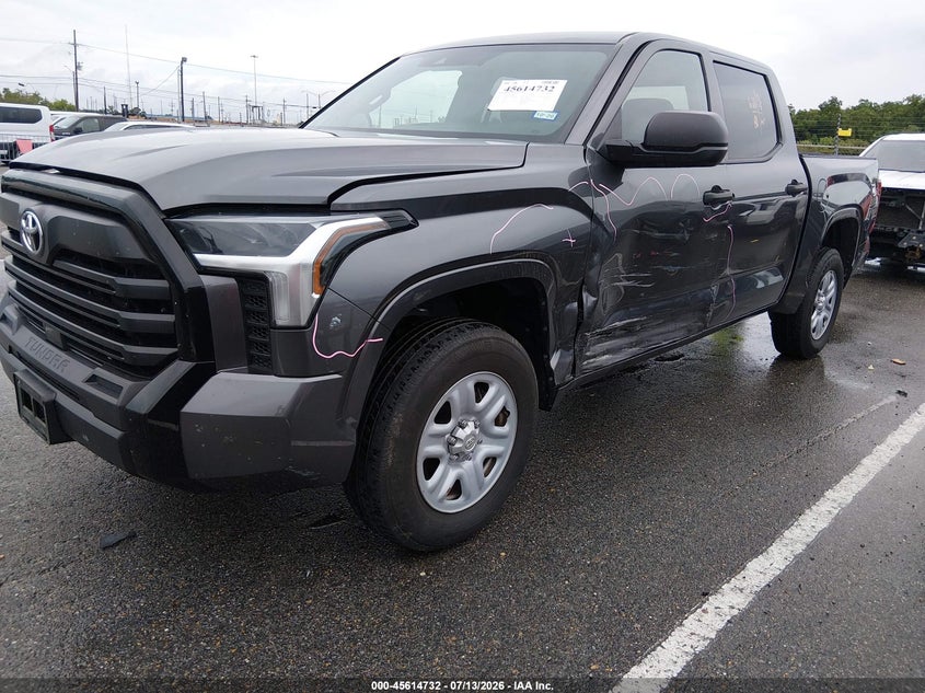 2025 Toyota Tundra VIN 5TFKB5DB1SX256878 IAAI salvage auction — LEFT SIDE, Salvage Title, sold $24,400 on 2026-07-29 (photo 2)