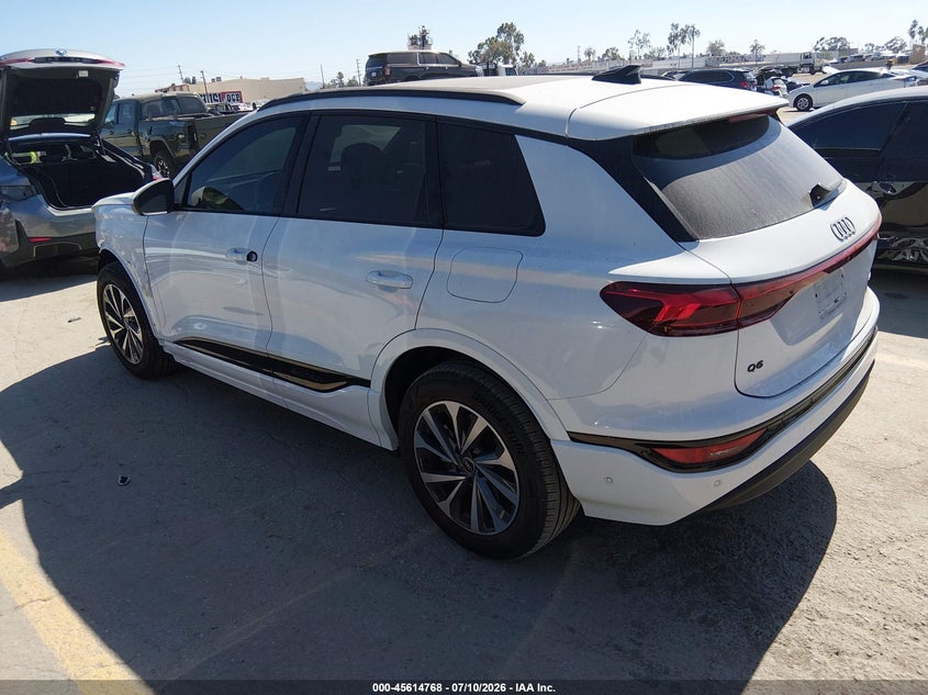2025 Audi Q6 VIN WA124BGF1SA035012 IAAI salvage auction — LEFT FRONT, Wait Title, sold $13,500 on 2026-08-26 (photo 3)